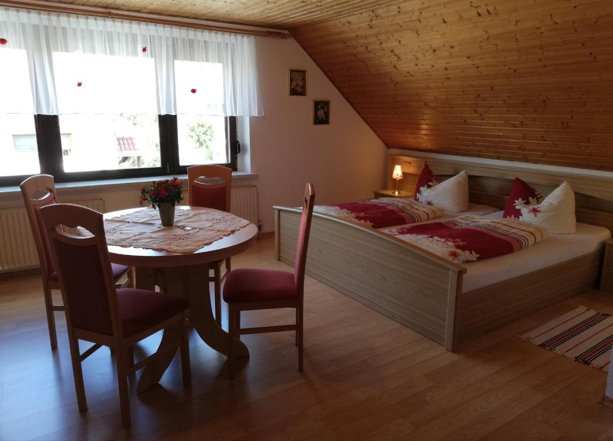 Hotel Am Waldrand Spreewald Burg  Esterno foto