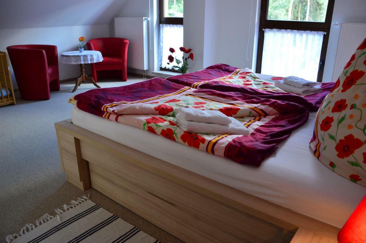 Hotel Am Waldrand Spreewald Burg  Esterno foto
